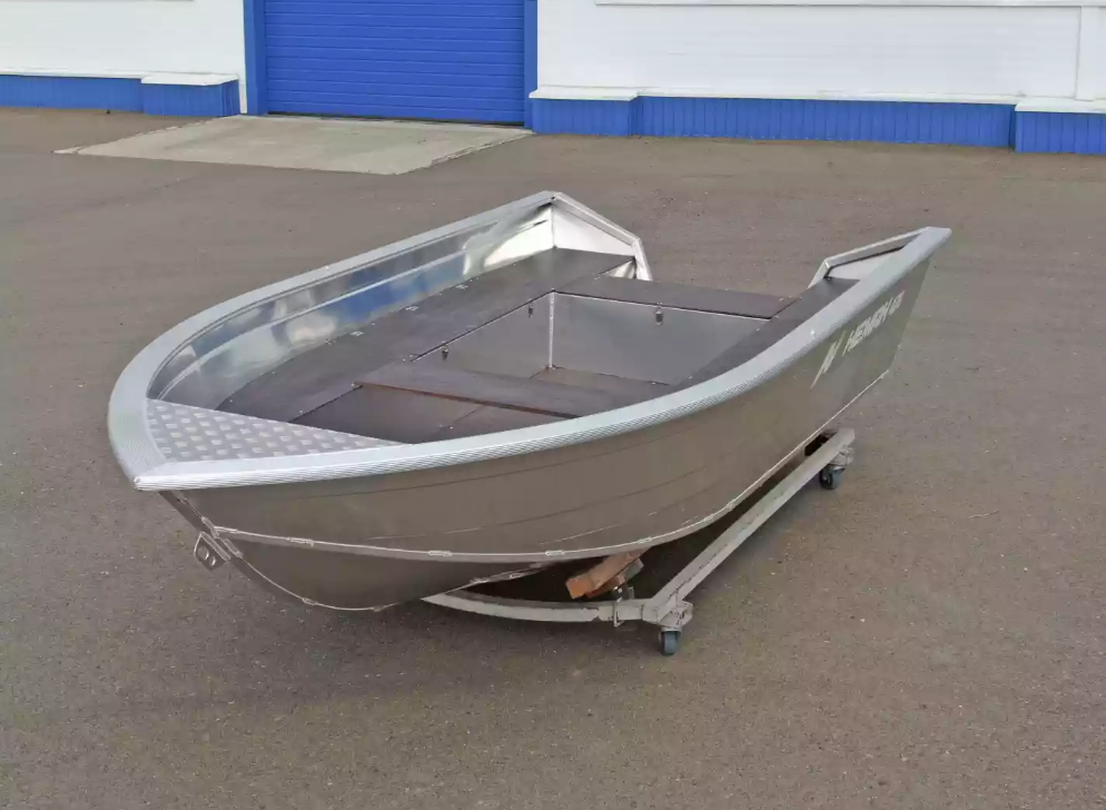 Алюминиевая лодка  Неман-420 в Реутове