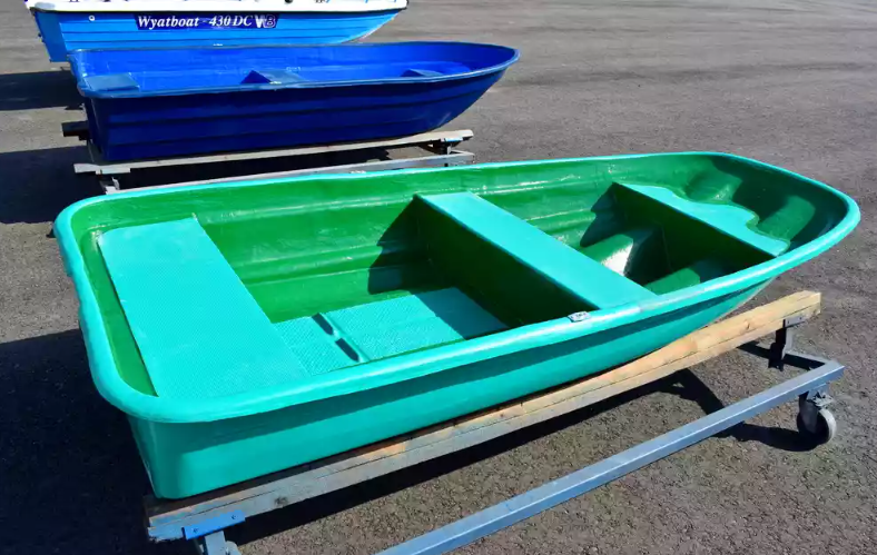 Стеклопластиковая лодка Старт (тримаран) в Реутове