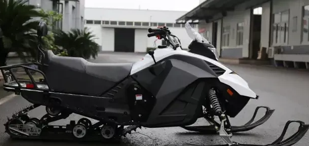 Снегоход ULAR 220 в Реутове