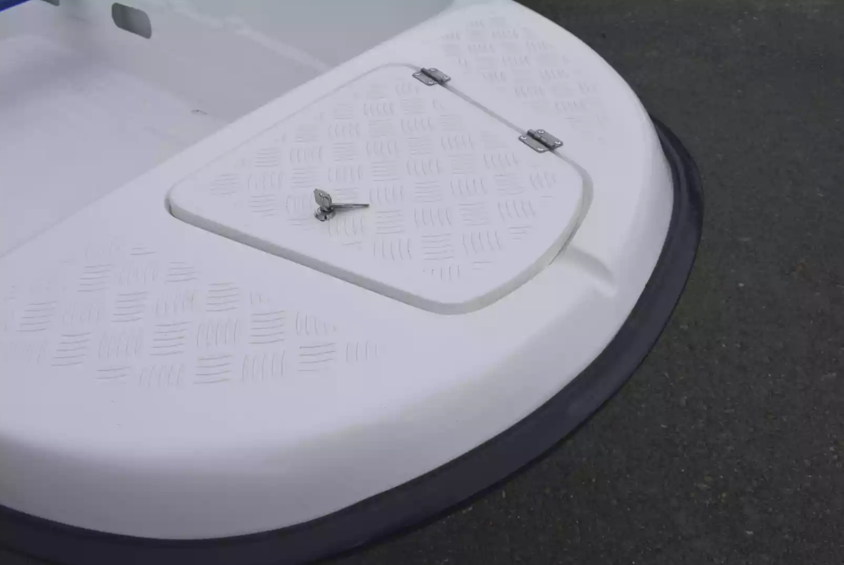 Стеклопластиковая лодка Пингвин New (тримаран) в Реутове