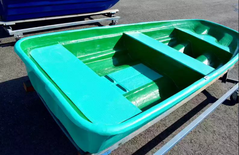 Стеклопластиковая лодка Старт (тримаран) в Реутове