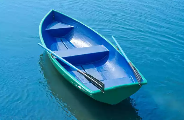 Стеклопластиковая лодка Дельфин в Реутове