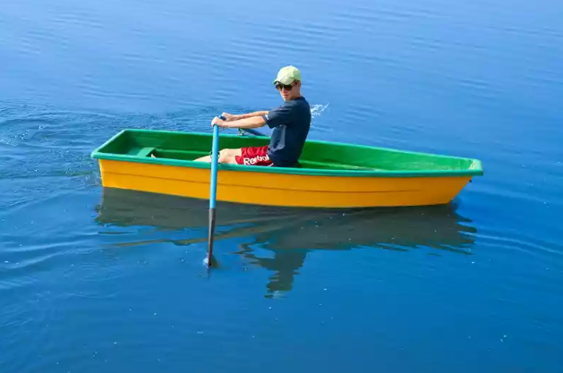 Стеклопластиковая лодка Малютка в Реутове