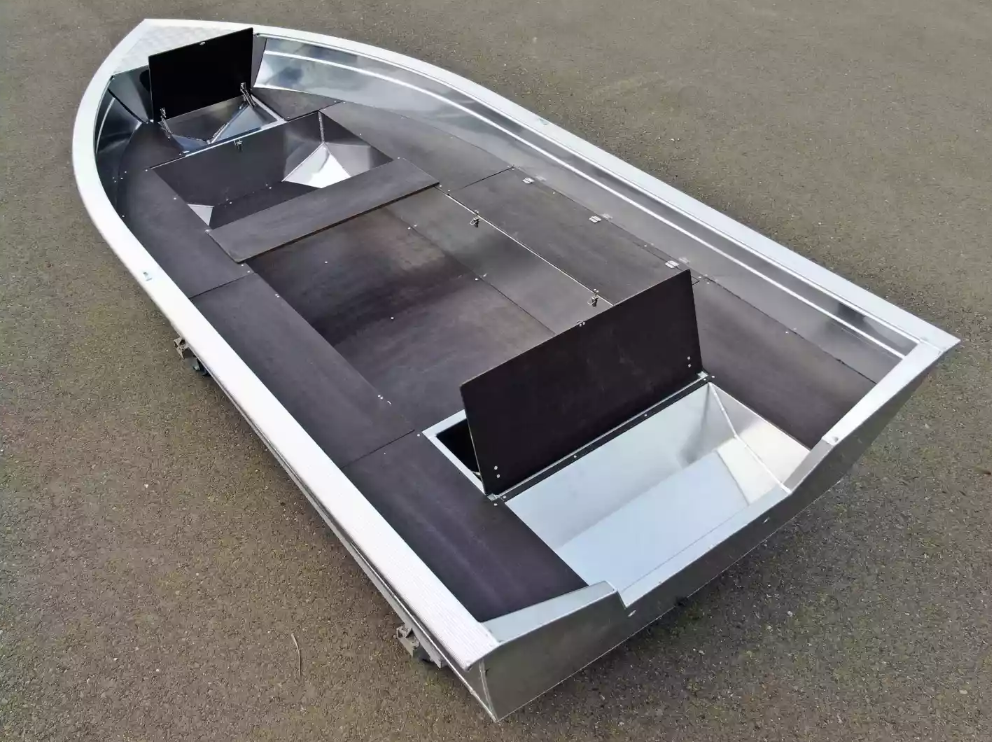 Алюминиевая лодка  Неман-420 в Реутове