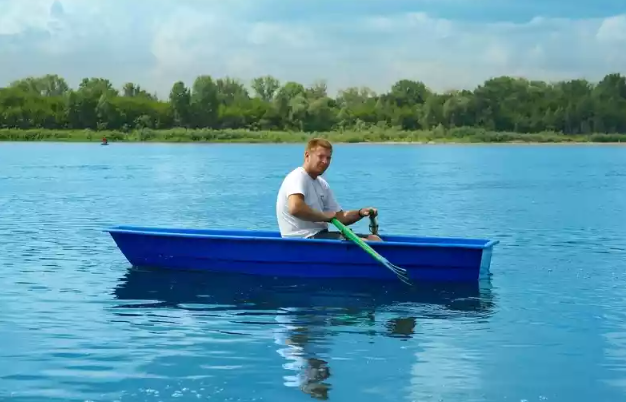 Стеклопластиковая лодка Малютка в Реутове