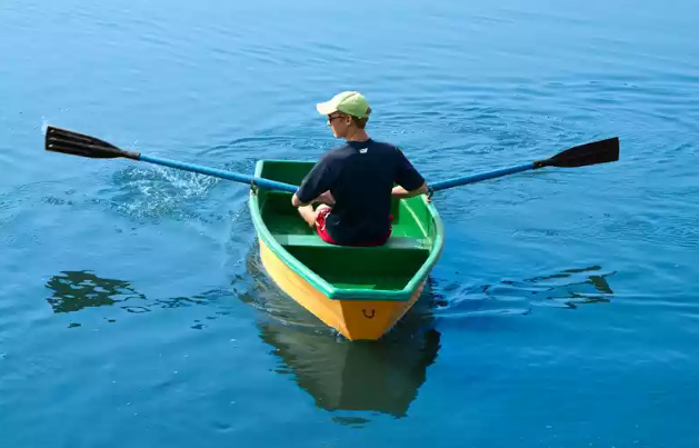 Стеклопластиковая лодка Малютка в Реутове