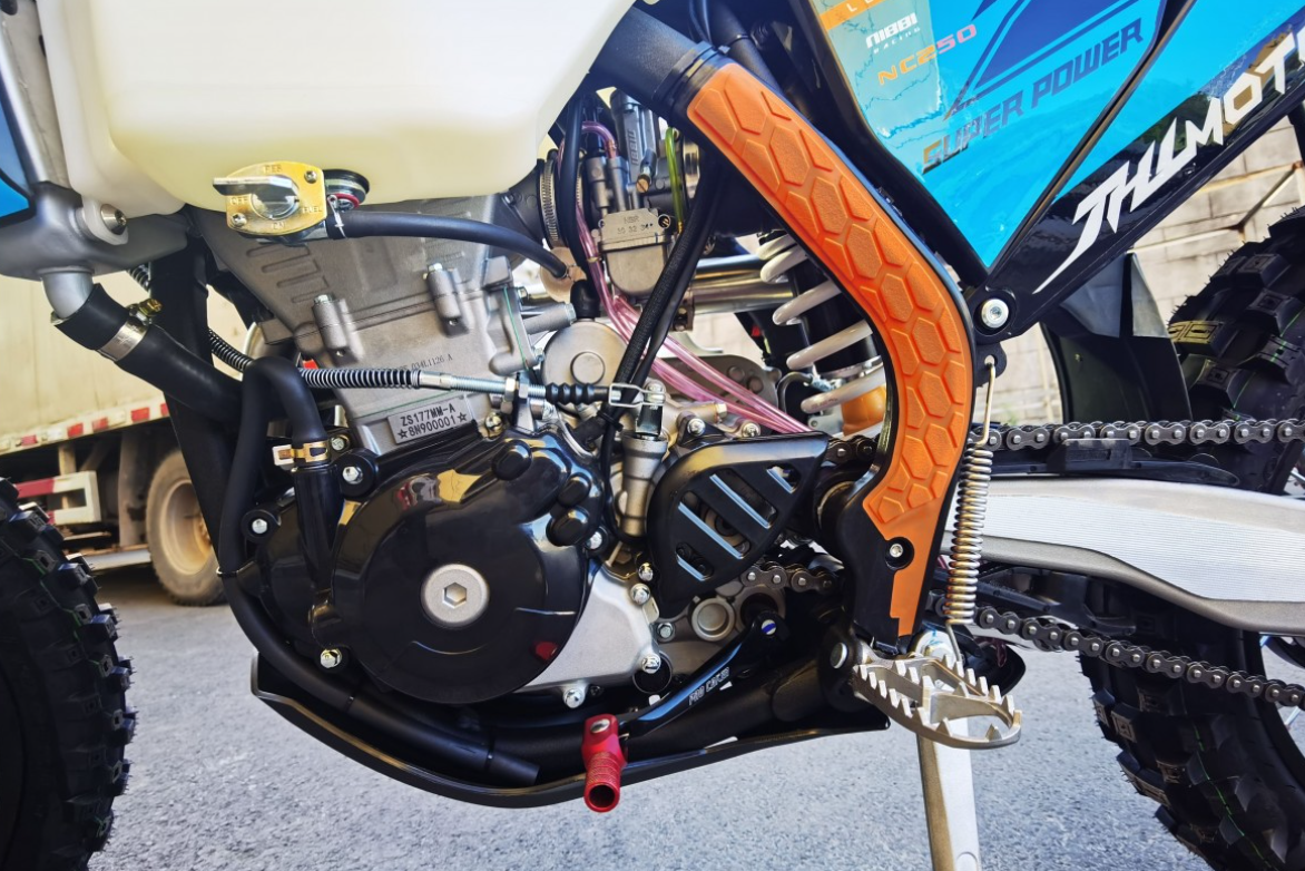 Мотоцикл JHLMOTO JHL Z7 NC250S (177MM-A) в Реутове