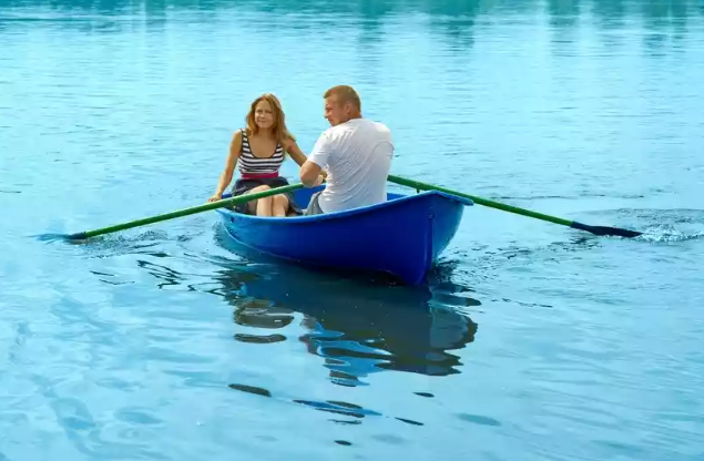 Стеклопластиковая лодка Дельфин в Реутове