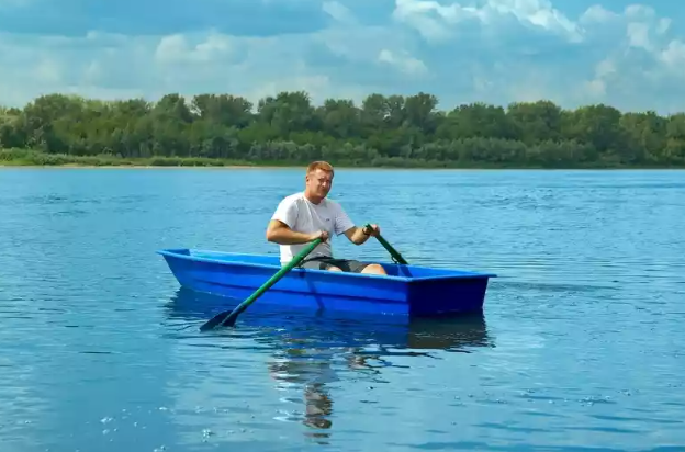 Стеклопластиковая лодка Малютка в Реутове