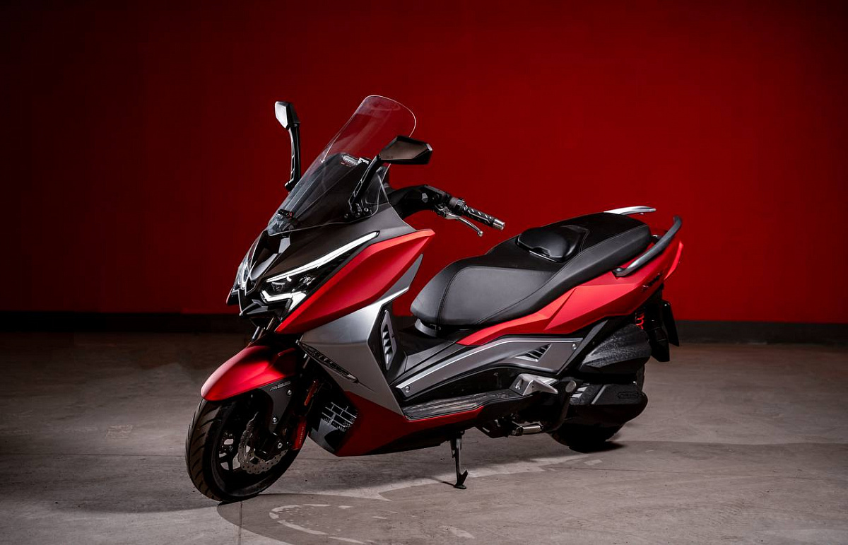 МАКСИСКУТЕР ARIIC 318 в Реутове