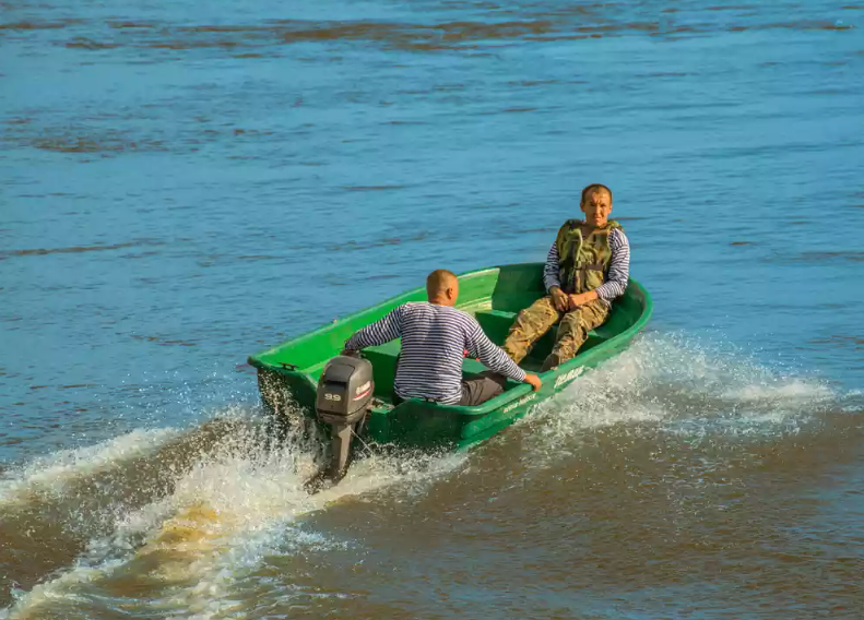 Стеклопластиковая лодка Neman-340 (тримаран) в Реутове