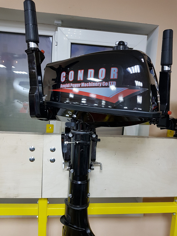 Лодочный мотор Condor T5HS без бака 12 л. в Реутове