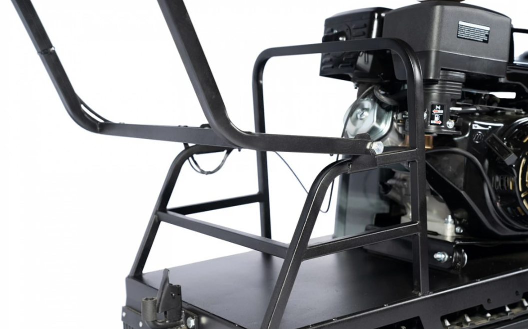 Мотобуксировщик БУРЛАК-M2 LFS 15 л.с. с эл/зап (передний привод, склизы) в Реутове