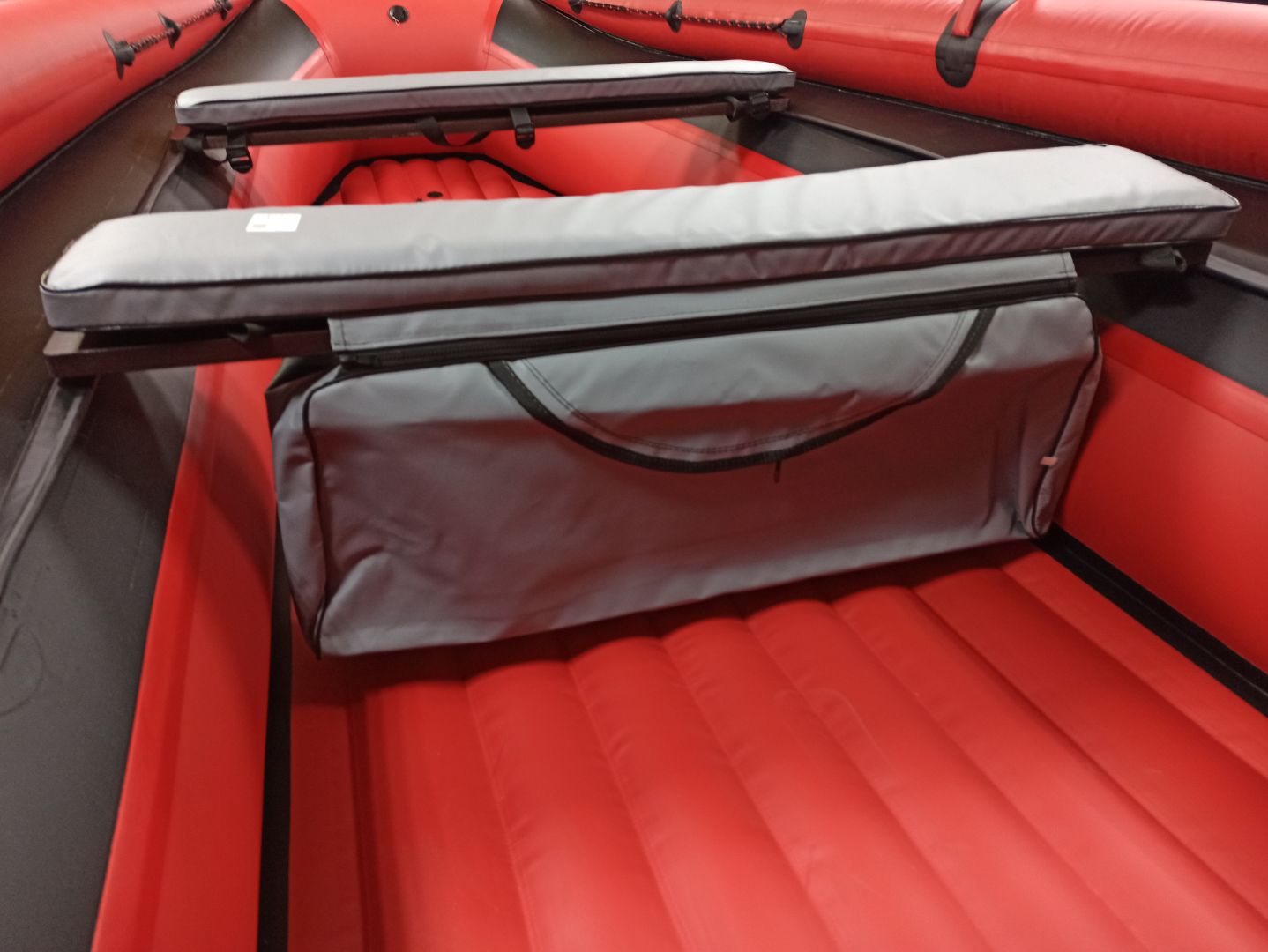 КОМПЛЕКТ МЯГКИХ НАКЛАДОК С СУМКОЙ ДЛЯ ЛОДОК 110Х20 СЕРЫЙ в Реутове