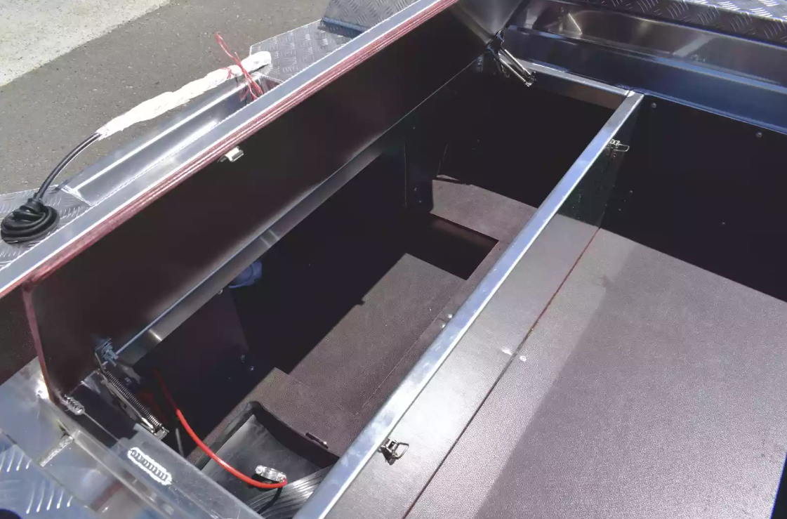 Алюминиевая лодка Wyatboat-390 DCM в Реутове