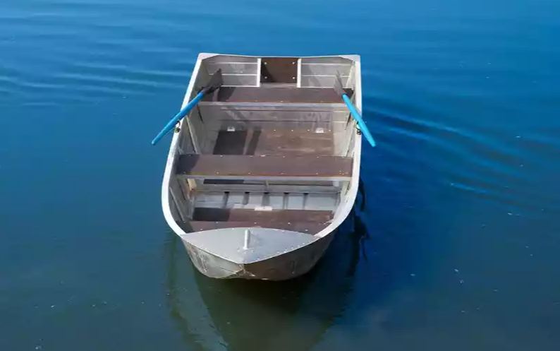 Алюминиевая лодка Вятка-Профи 37 в Реутове