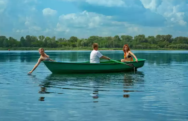 Стеклопластиковая Лодка Голавль в Реутове