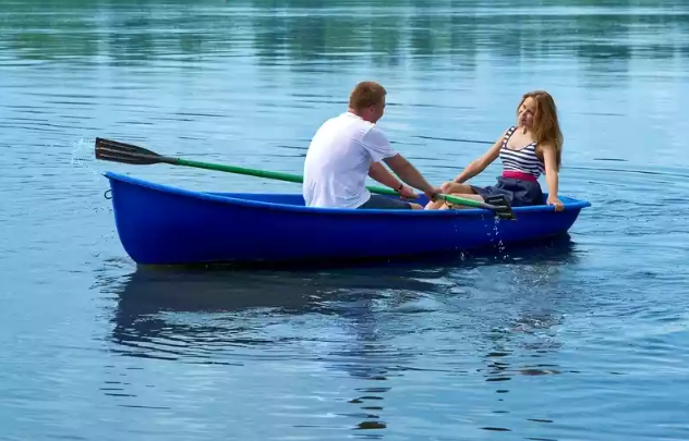 Стеклопластиковая лодка Дельфин в Реутове