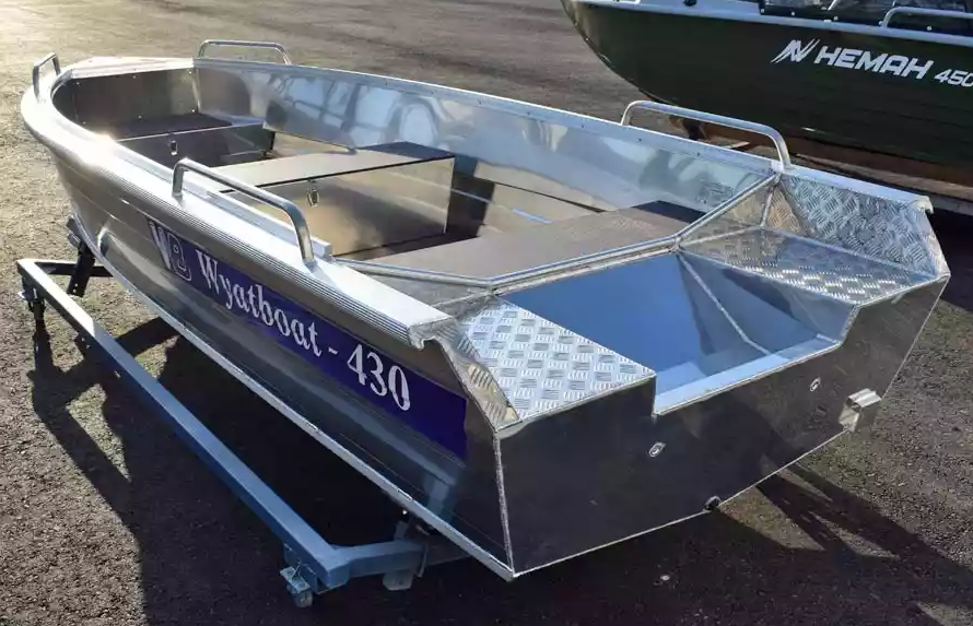 Алюминиевая лодка  Wyatboat-430 Р в Реутове