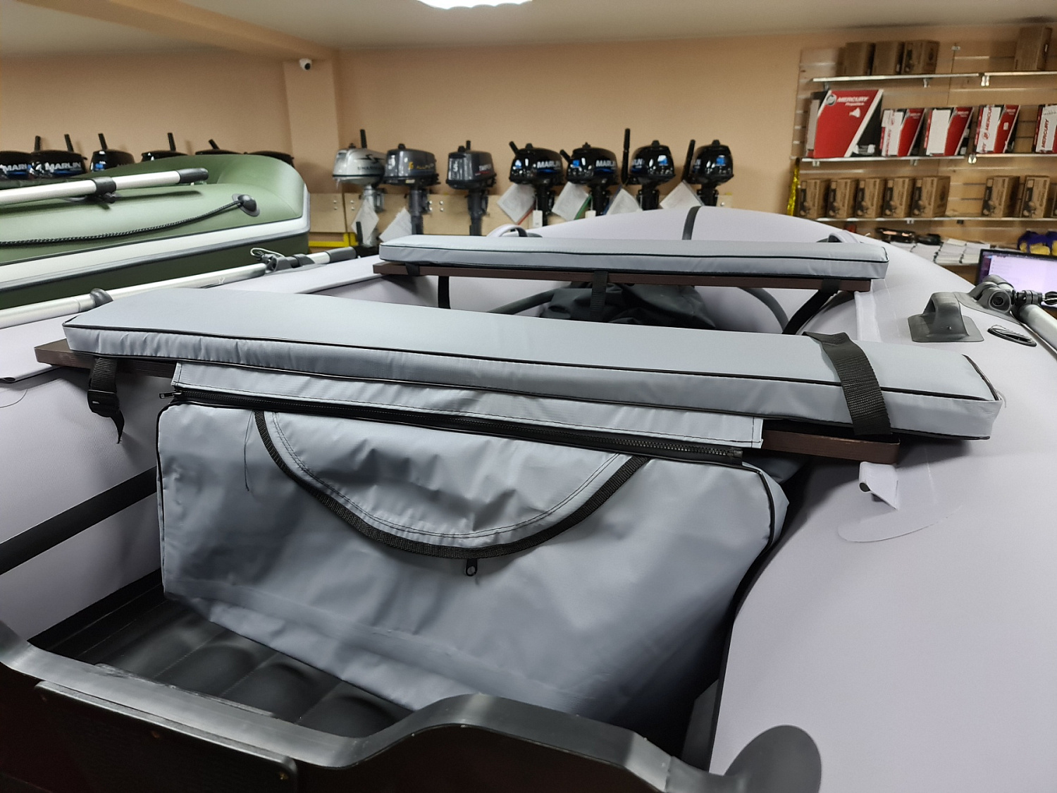 КОМПЛЕКТ МЯГКИХ НАКЛАДОК С СУМКОЙ ДЛЯ ЛОДОК 110Х20 СЕРЫЙ в Реутове