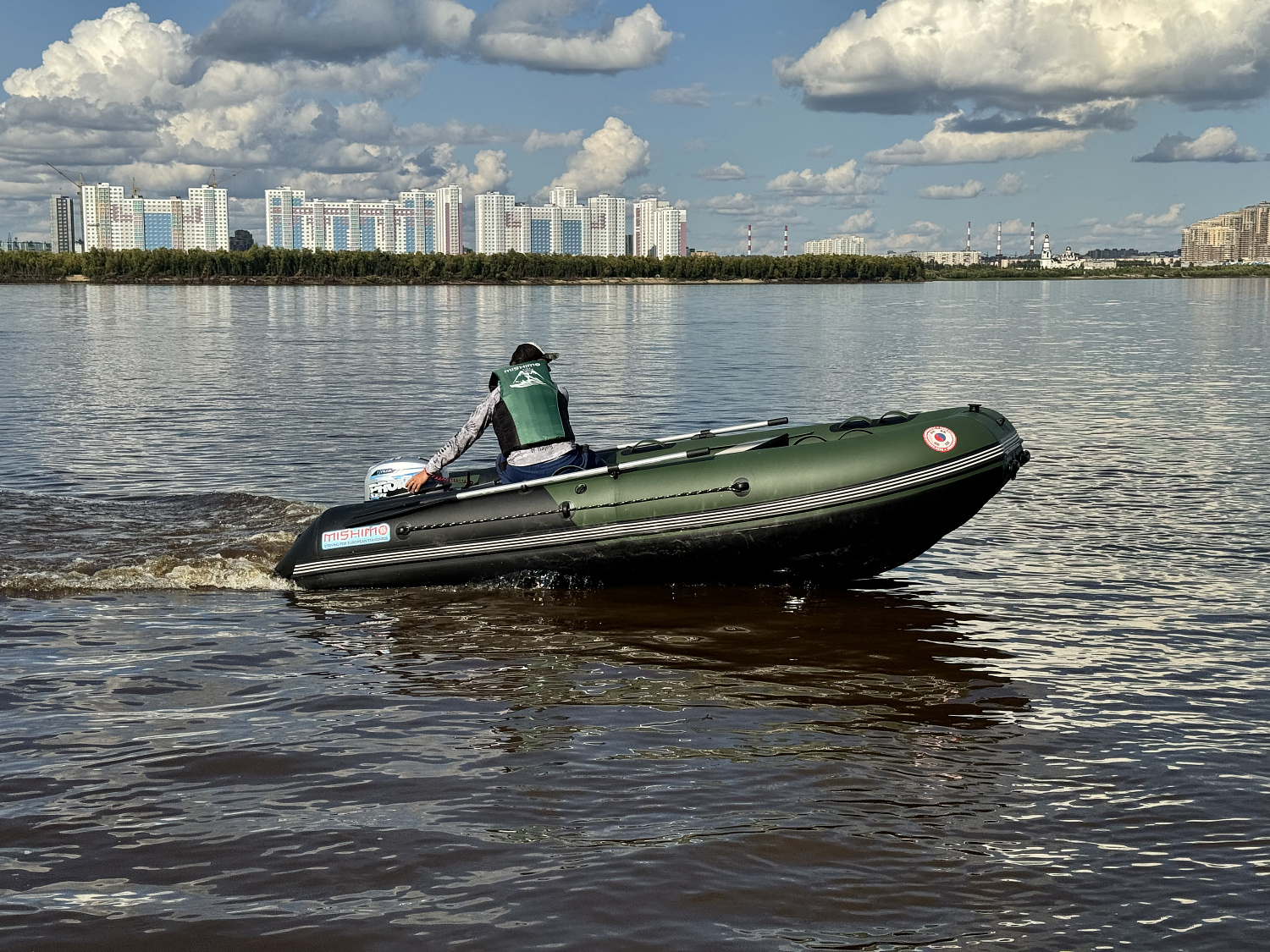 Лодка MISHIMO BIG FLOOR 400 в Реутове