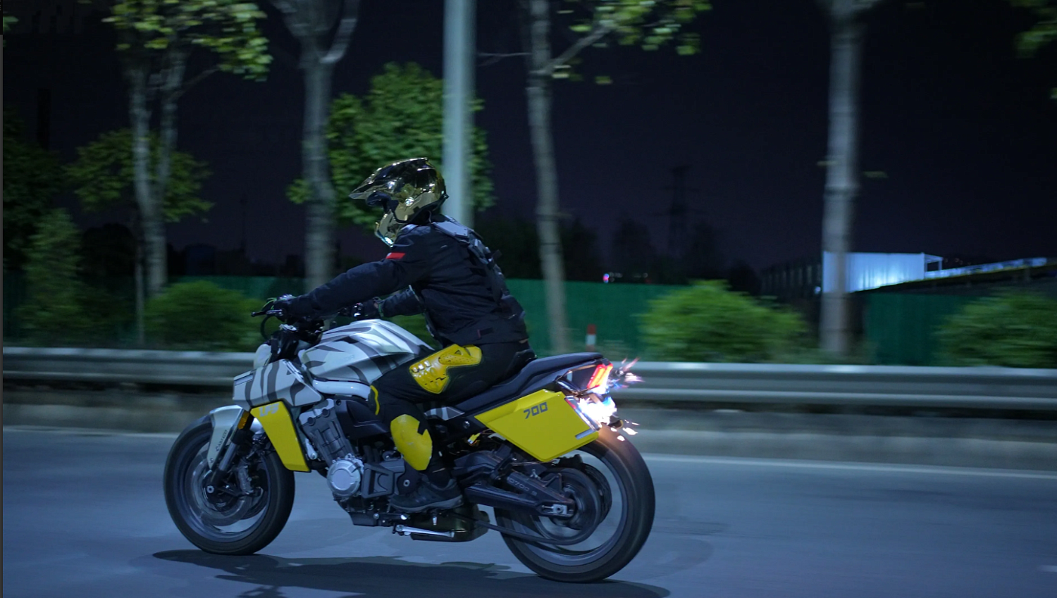 Мотоцикл Benda LFS 700 в Реутове